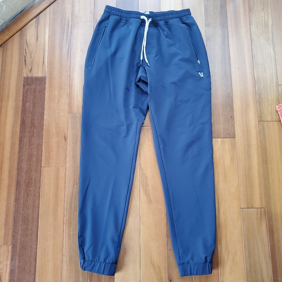 VUORI ll Navy Blue Men's Joggers - Picture 2 of 6